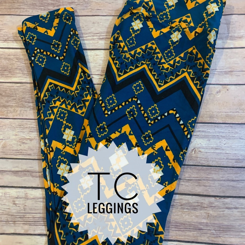 LuLaRoe Tall & Curvy Leggings